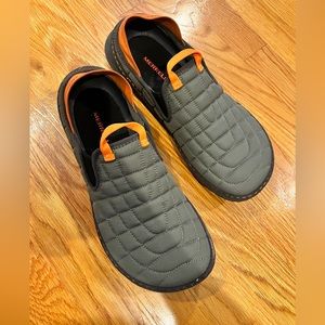 Men’s Merrell shoes size 10
